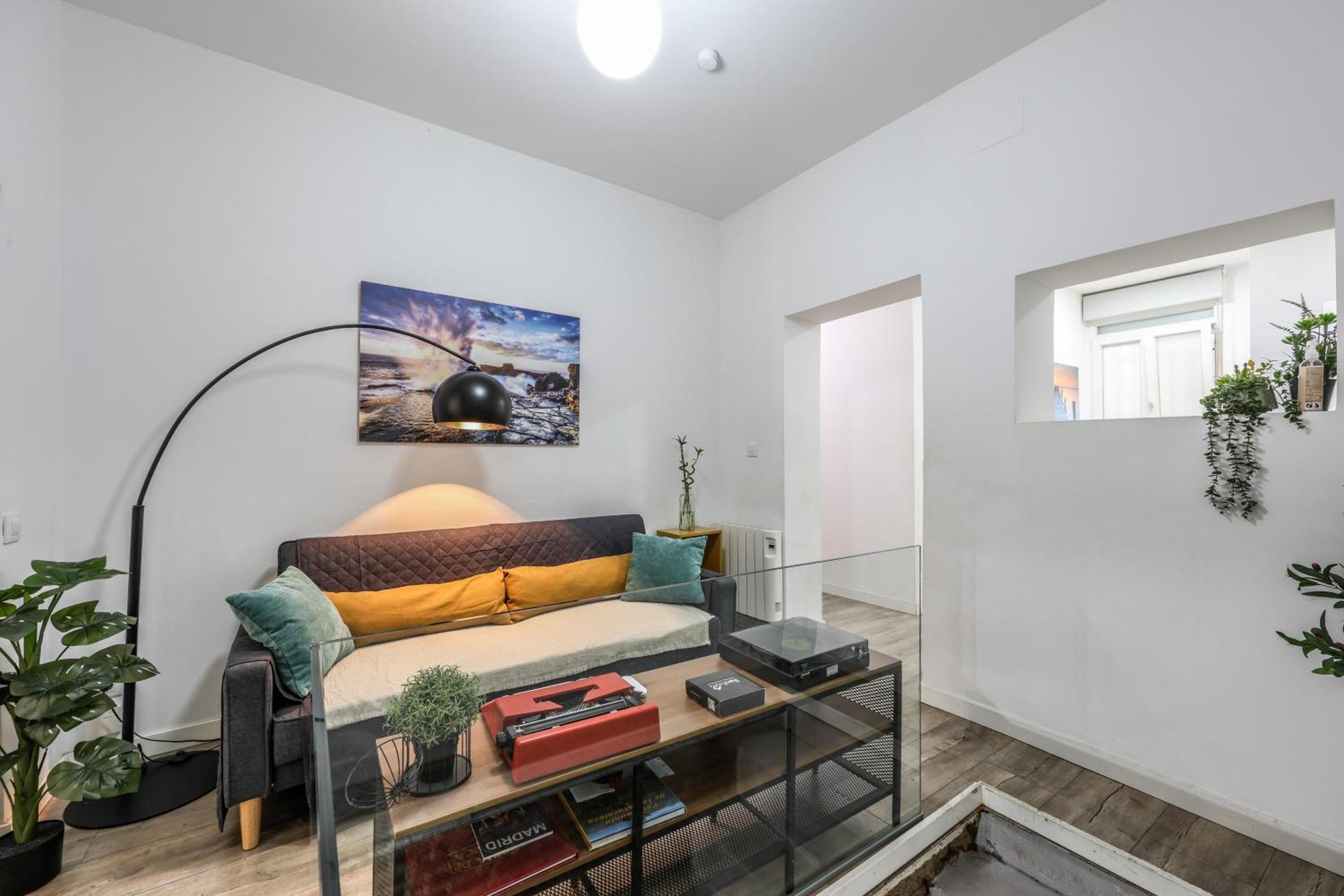 Unique Flat La Latina * Billiard & Darts Apartment Madrid Exterior photo
